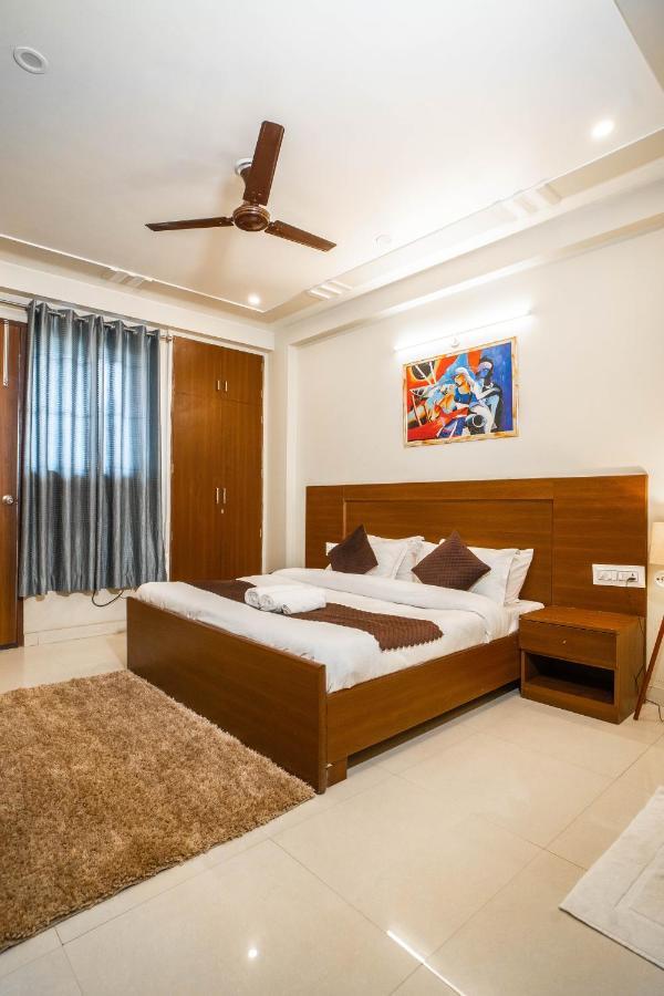The Lodgers 2 Bhk Serviced Apartment Infront Of Artemis Hospital Gurgáon Exteriér fotografie