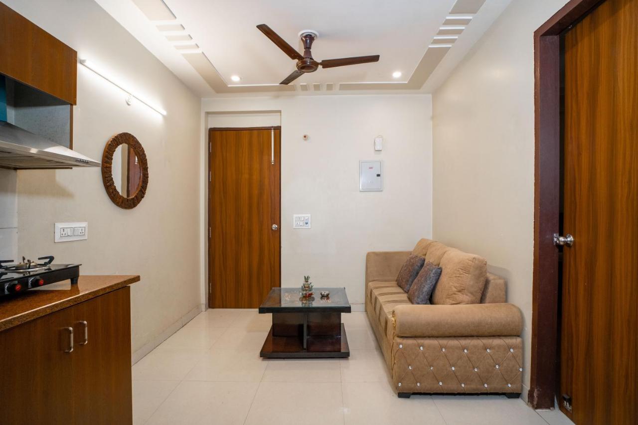 The Lodgers 2 Bhk Serviced Apartment Infront Of Artemis Hospital Gurgáon Exteriér fotografie